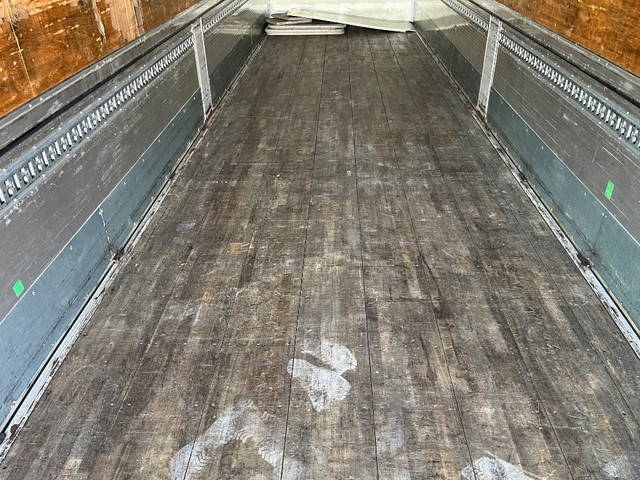 日野プロフィアアルミウイング大型（10t）[写真14]