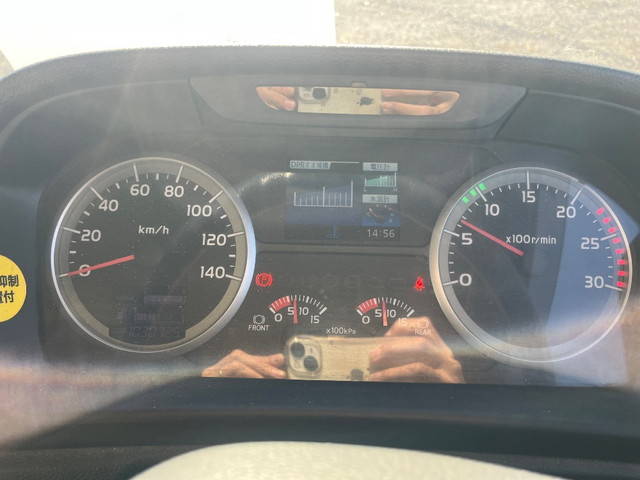 日野プロフィアアルミウイング大型（10t）[写真35]