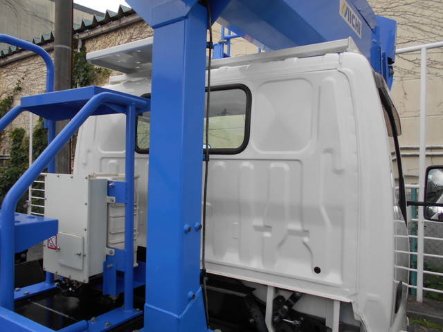 日野デュトロ高所作業車小型（2t・3t）[写真17]