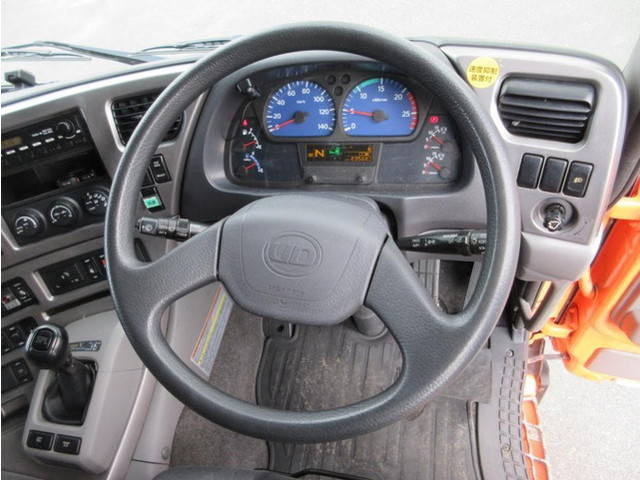 UDトラックスクオンアルミウイング大型（10t）[写真10]