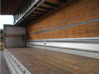 UDトラックスクオンアルミウイング大型（10t）[写真18]