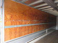 UDトラックスクオンアルミウイング大型（10t）[写真26]