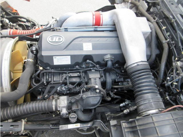 UDトラックスクオンアルミウイング大型（10t）[写真40]