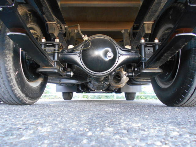 いすゞエルフ平ボディ小型（2t・3t）[写真18]