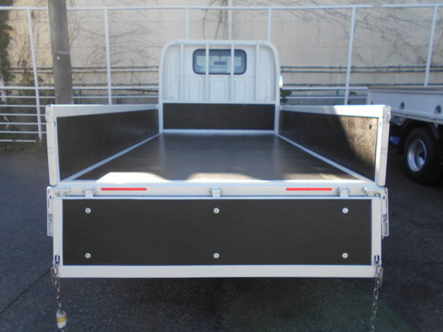 いすゞエルフ平ボディ小型（2t・3t）[写真09]