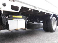 三菱ふそうキャンター平ボディ小型（2t・3t）[写真16]