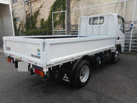 三菱ふそうキャンター平ボディ小型（2t・3t）[写真02]