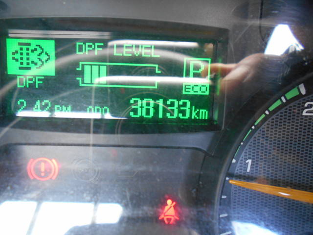 三菱ふそうキャンター平ボディ小型（2t・3t）[写真35]