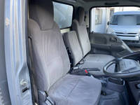 いすゞエルフアルミバン小型（2t・3t）[写真13]