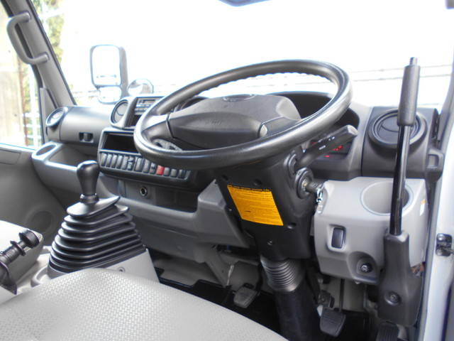 日野デュトロ高所作業車小型（2t・3t）[写真28]