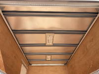 いすゞエルフパネルバン小型（2t・3t）[写真16]