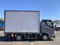 いすゞエルフパネルバン小型（2t・3t）[写真07]