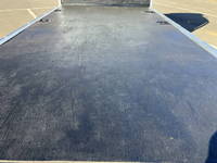 三菱ふそうキャンター平ボディ小型（2t・3t）[写真12]