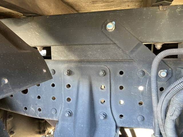 三菱ふそうキャンター平ボディ小型（2t・3t）[写真20]