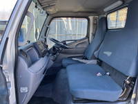 三菱ふそうキャンター平ボディ小型（2t・3t）[写真30]