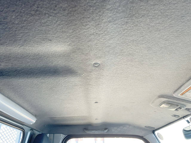 三菱ふそうキャンター平ボディ小型（2t・3t）[写真34]