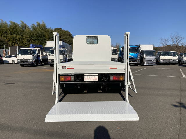 日野デュトロ平ボディ小型（2t・3t）[写真10]