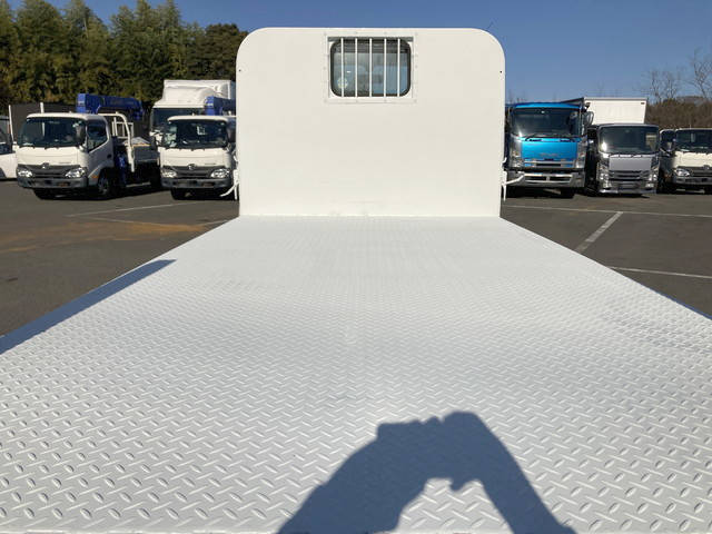 日野デュトロ平ボディ小型（2t・3t）[写真11]