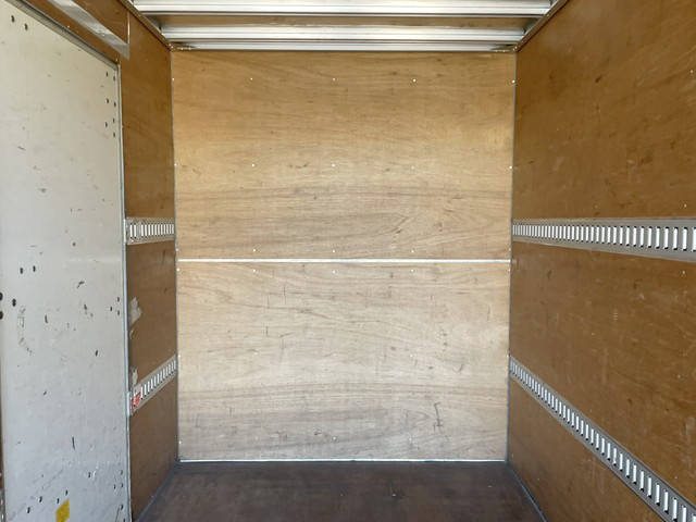 いすゞエルフアルミバン小型（2t・3t）[写真15]