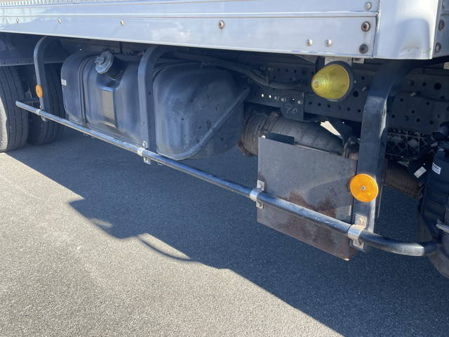 いすゞエルフアルミバン小型（2t・3t）[写真18]