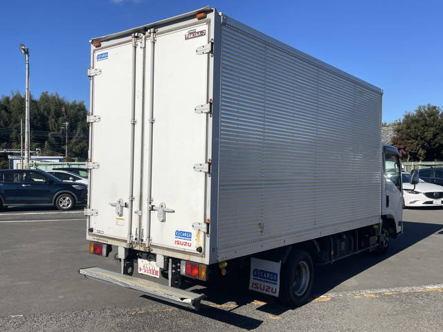 いすゞエルフアルミバン小型（2t・3t）[写真02]