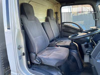 いすゞエルフアルミバン小型（2t・3t）[写真28]