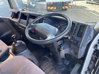 いすゞエルフアルミバン小型（2t・3t）[写真30]