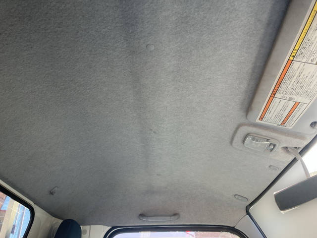 三菱ふそうキャンター平ボディ小型（2t・3t）[写真31]