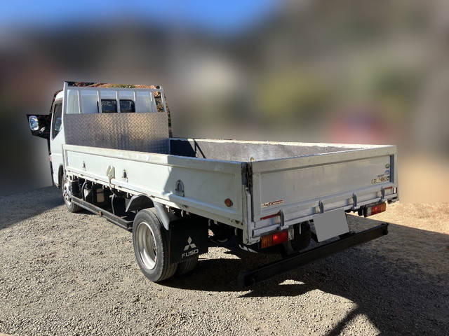 三菱ふそうキャンター平ボディ小型（2t・3t）[写真04]