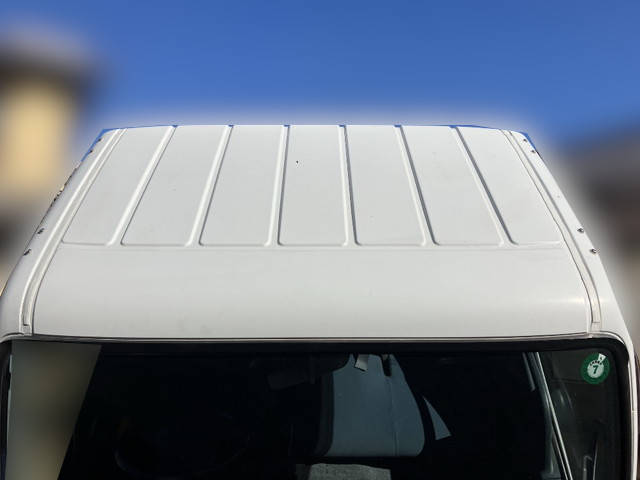 三菱ふそうキャンター平ボディ小型（2t・3t）[写真06]