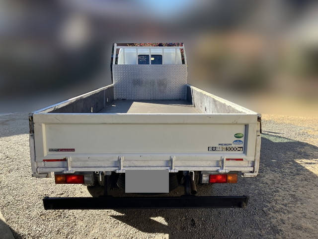 三菱ふそうキャンター平ボディ小型（2t・3t）[写真08]