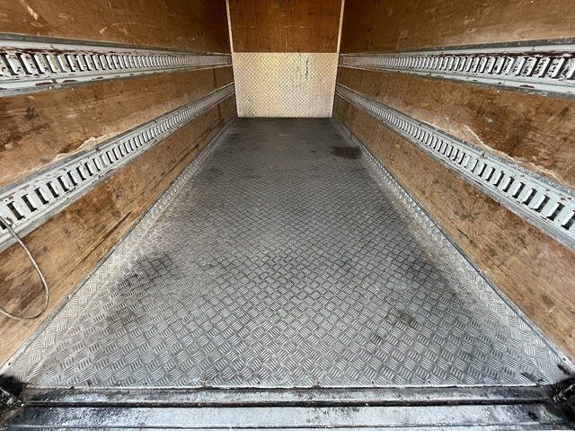 トヨタダイナアルミバン小型（2t・3t）[写真24]