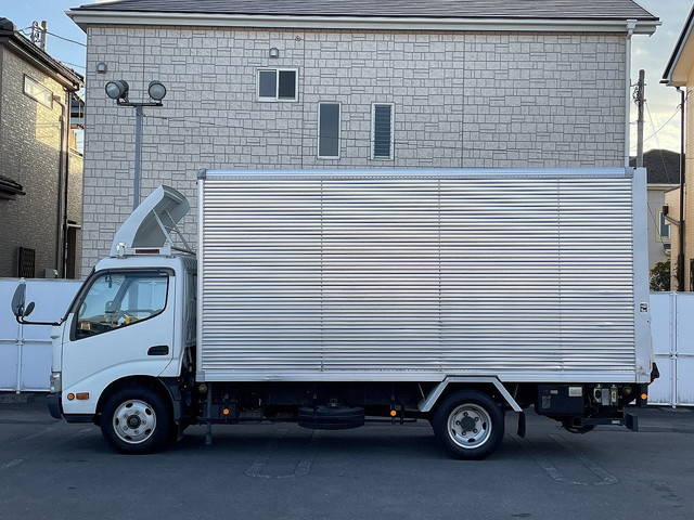 トヨタダイナアルミバン小型（2t・3t）[写真03]