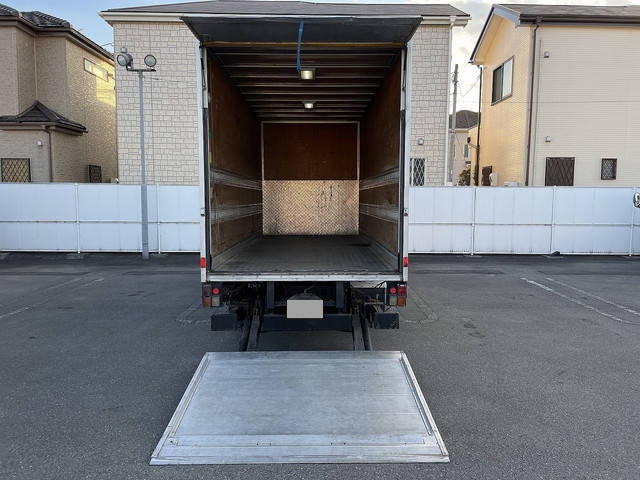 トヨタダイナアルミバン小型（2t・3t）[写真06]