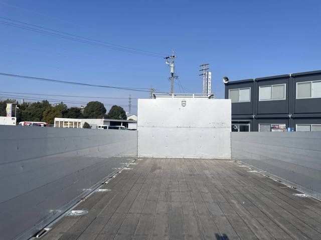 三菱ふそうファイター平ボディ中型（4t）[写真10]