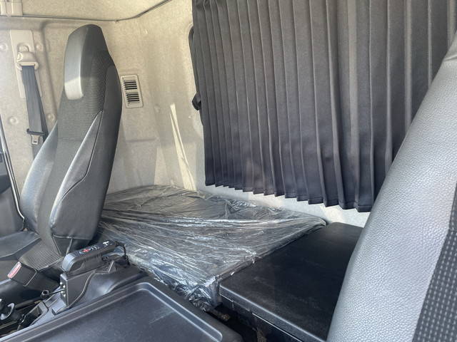 三菱ふそうファイター平ボディ中型（4t）[写真29]