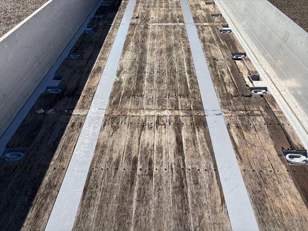 その他のメーカーその他の車種煽付平床式トレーラー大型（10t）[写真10]