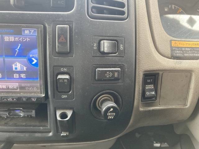 日野デュトロクレーン3段小型（2t・3t）[写真36]