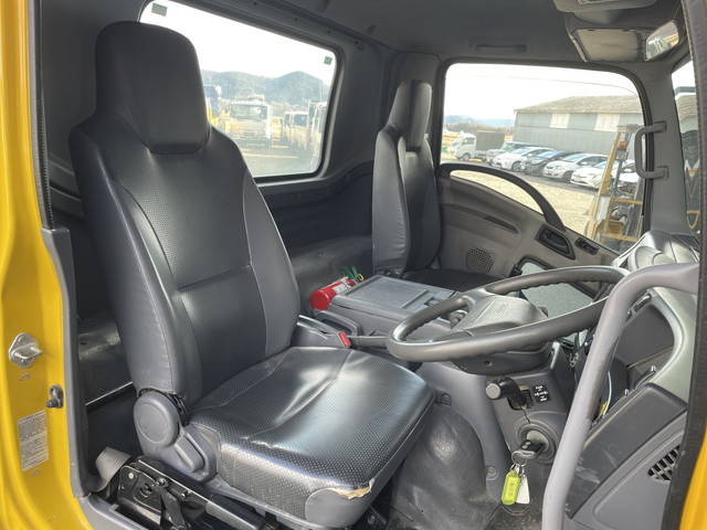 いすゞフォワードミキサー車（コンクリートミキサー）中型（4t）[写真23]