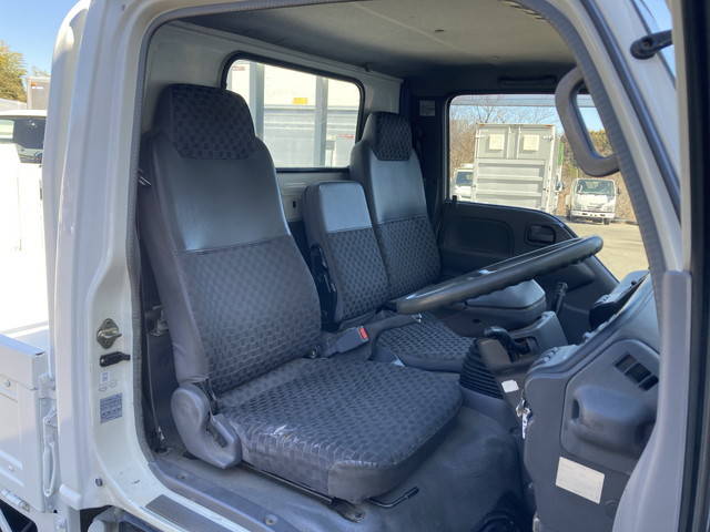 日産アトラス平ボディ小型（2t・3t）[写真32]