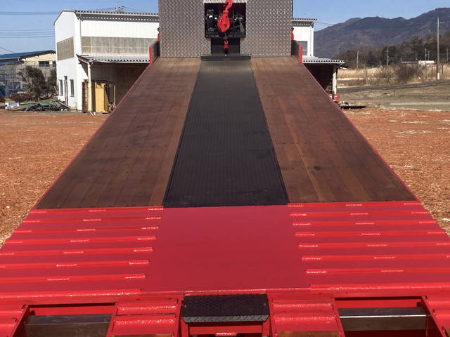 いすゞギガセルフローダー大型（10t）[写真13]