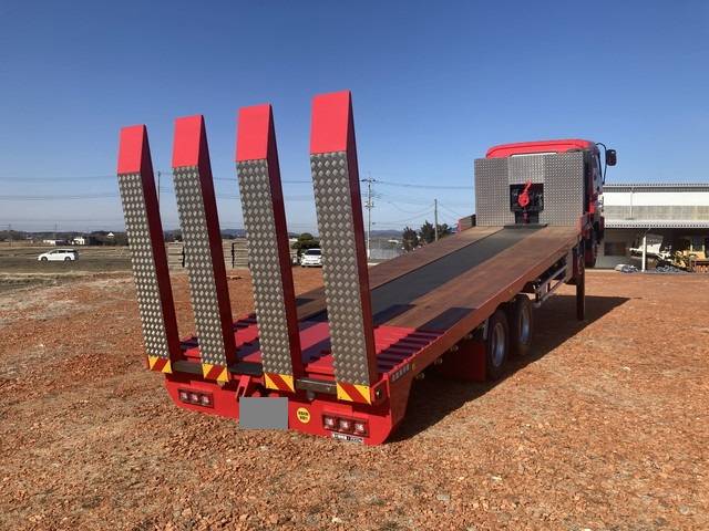 いすゞギガセルフローダー大型（10t）[写真02]