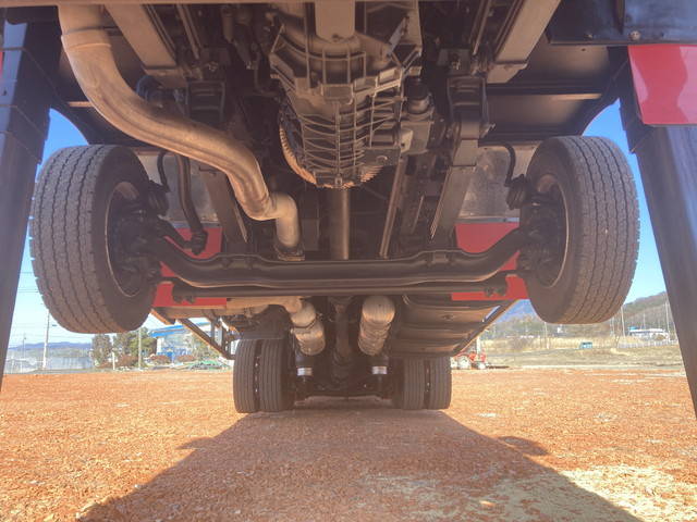 いすゞギガセルフローダー大型（10t）[写真25]