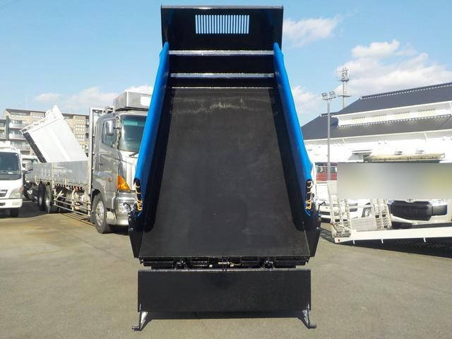 三菱ふそうキャンターダンプ小型（2t・3t）[写真12]