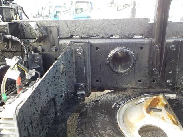 三菱ふそうキャンターダンプ小型（2t・3t）[写真18]