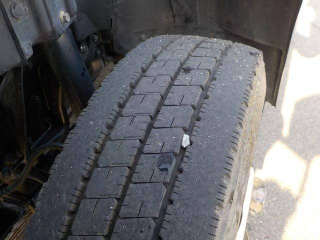 三菱ふそうキャンターダンプ小型（2t・3t）[写真25]