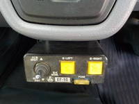 三菱ふそうキャンターダンプ小型（2t・3t）[写真36]