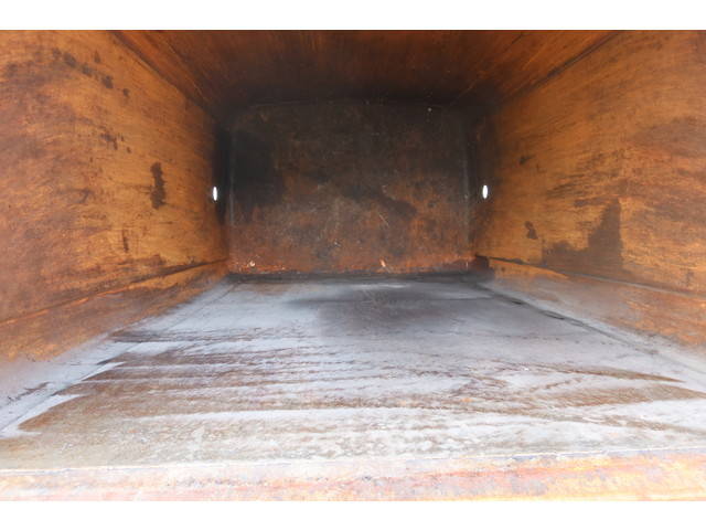 日野レンジャーパッカー車（塵芥車）中型（4t）[写真14]