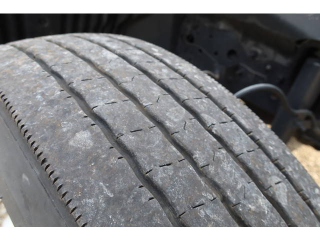 日野レンジャーパッカー車（塵芥車）中型（4t）[写真17]