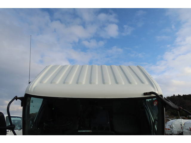 日野レンジャーパッカー車（塵芥車）中型（4t）[写真27]